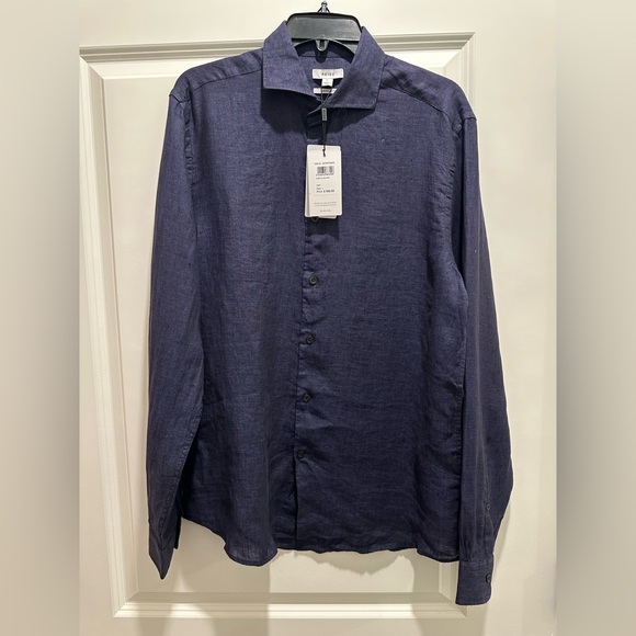 REISS RUBAN LINEN BUTTON THROUGH SHIRT
COLOR: NAVY - Picture 2 of 3